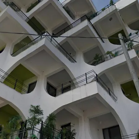 Hotel Zigzag *