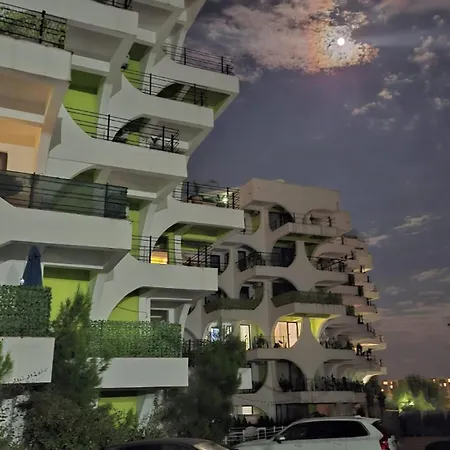 Hotel Zigzag *