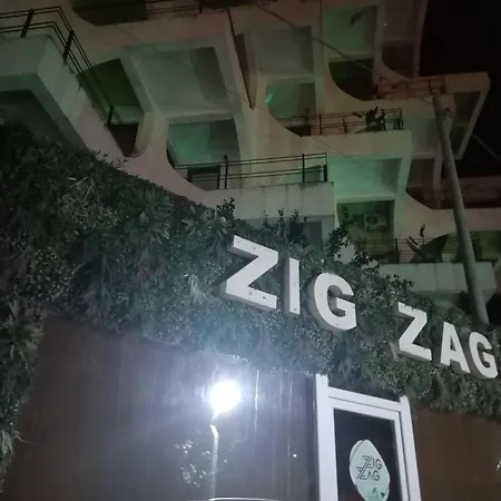 Hotel Zigzag *